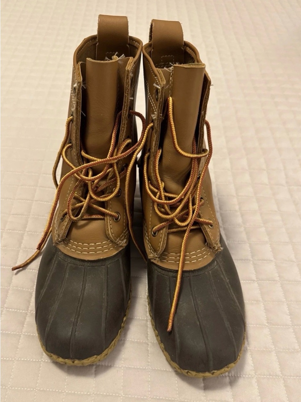 LL Bean boots size 6mens or 7 1/2 ladies approximately EUC